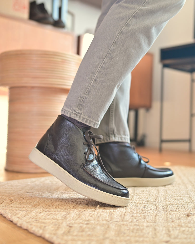 LEUCA - Pelle Marrone Martellata